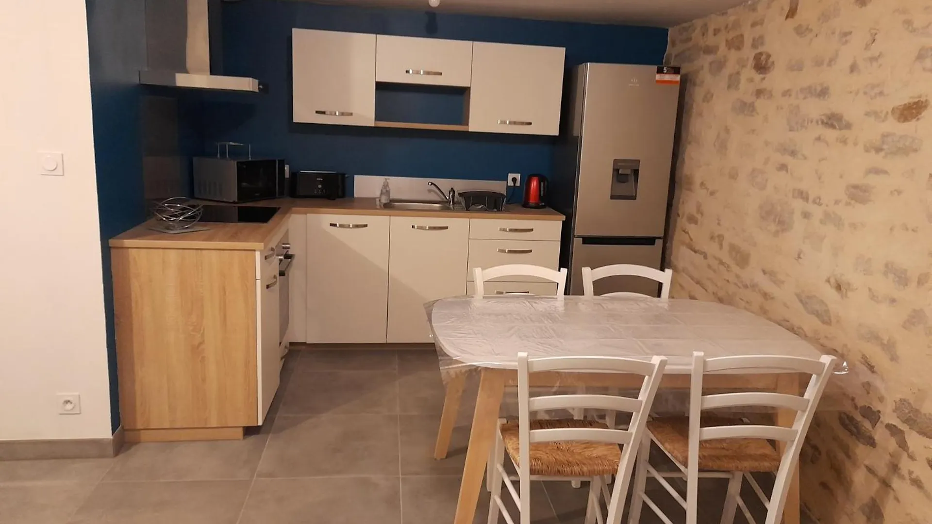 La Campagne A La Ville Pour Cette Maison Typique Renovee En 2021 Vannes France