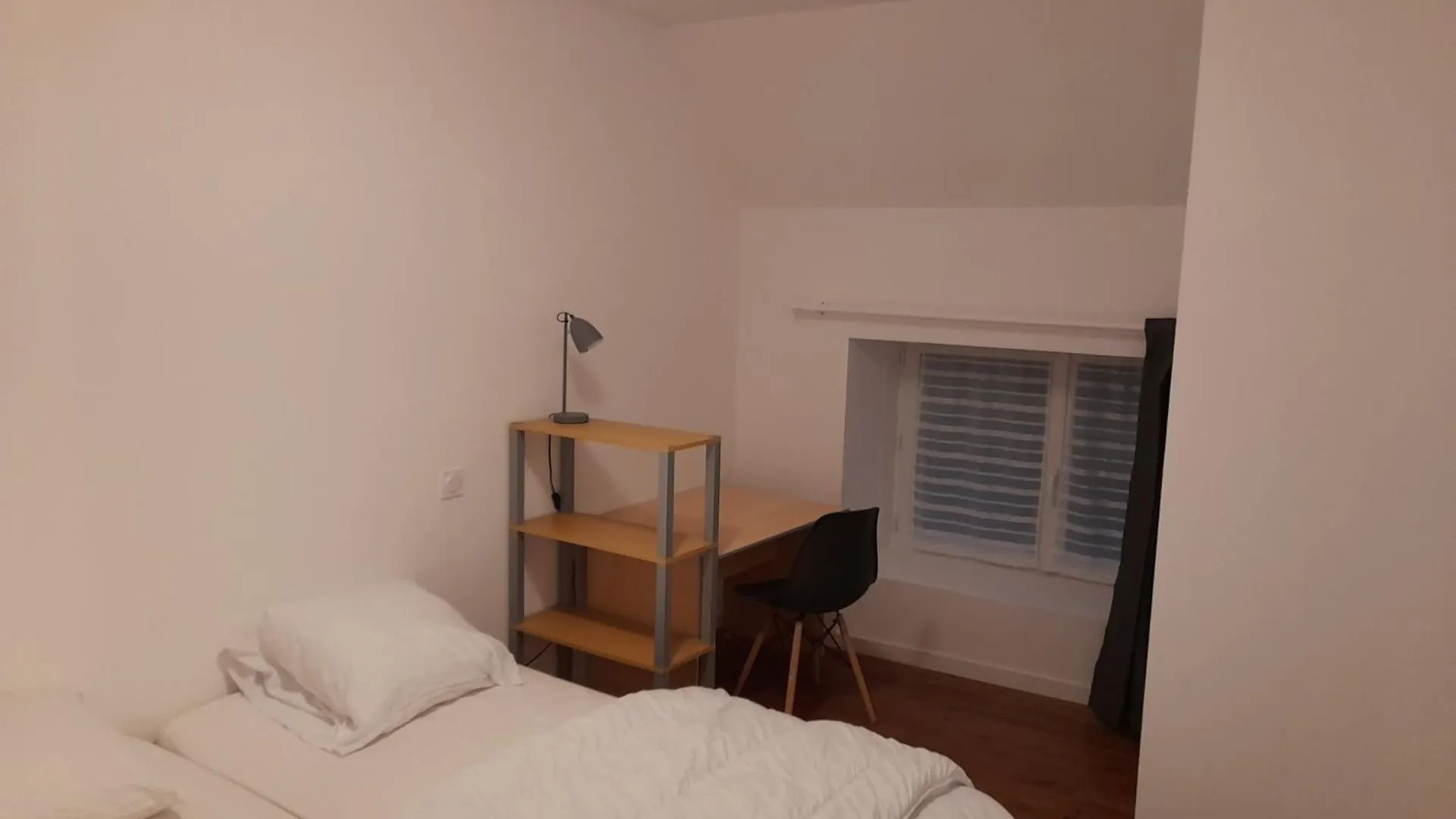 La Campagne A La Ville Pour Cette Maison Typique Renovee En 2021 Vannes 0*,  France